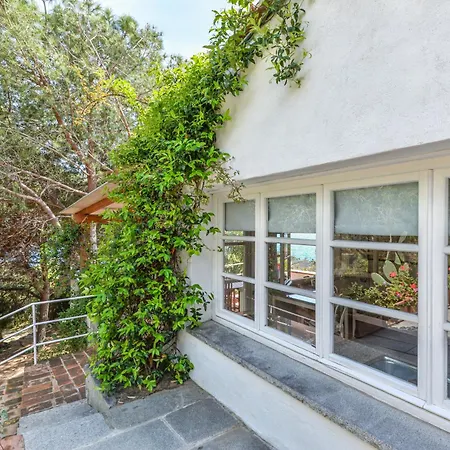 Casa Iris سيكيتو